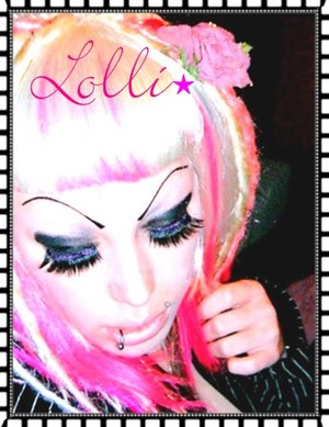 -({- L'aMoUr -})-